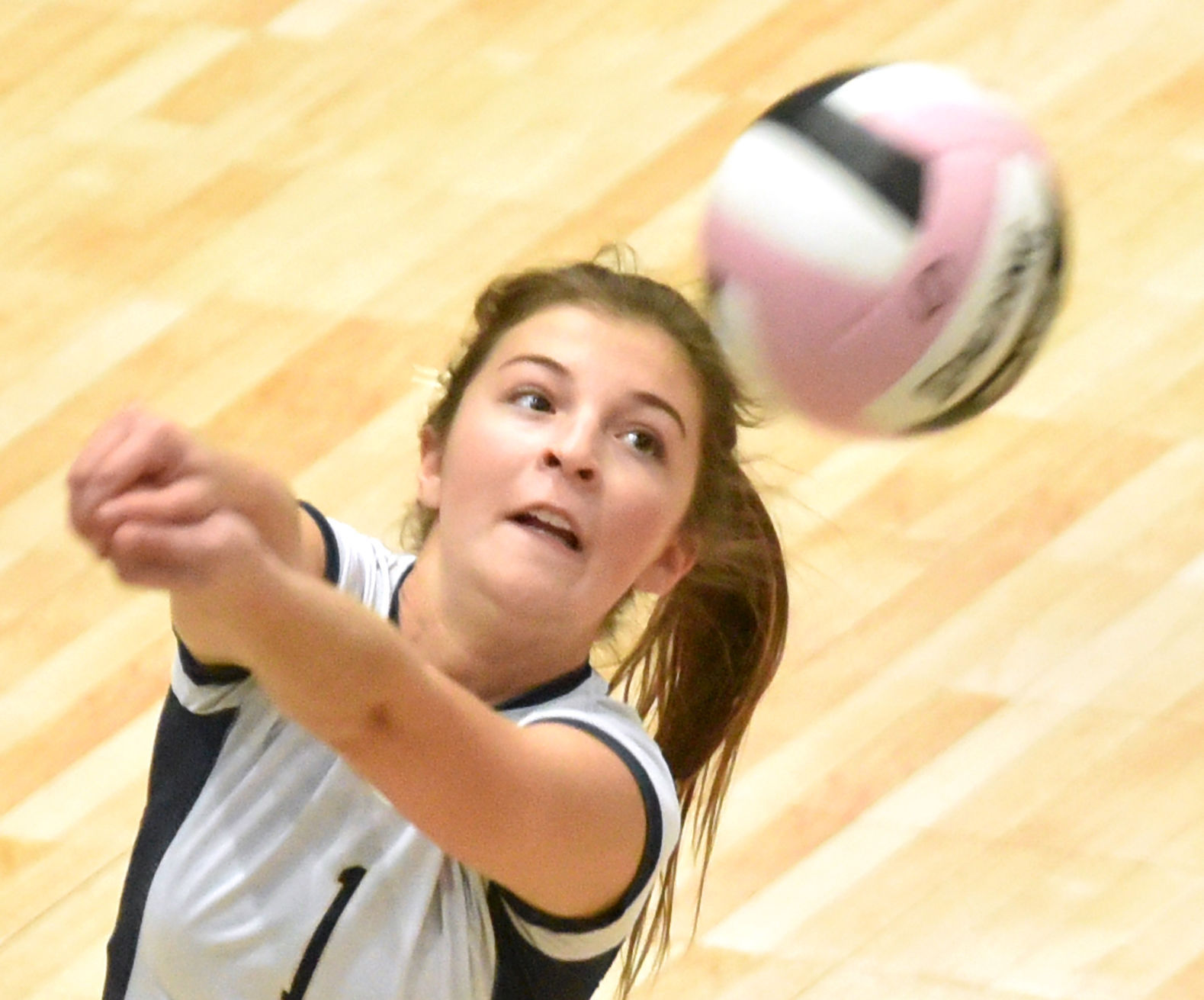 Heelan vs Charles City state volleyball